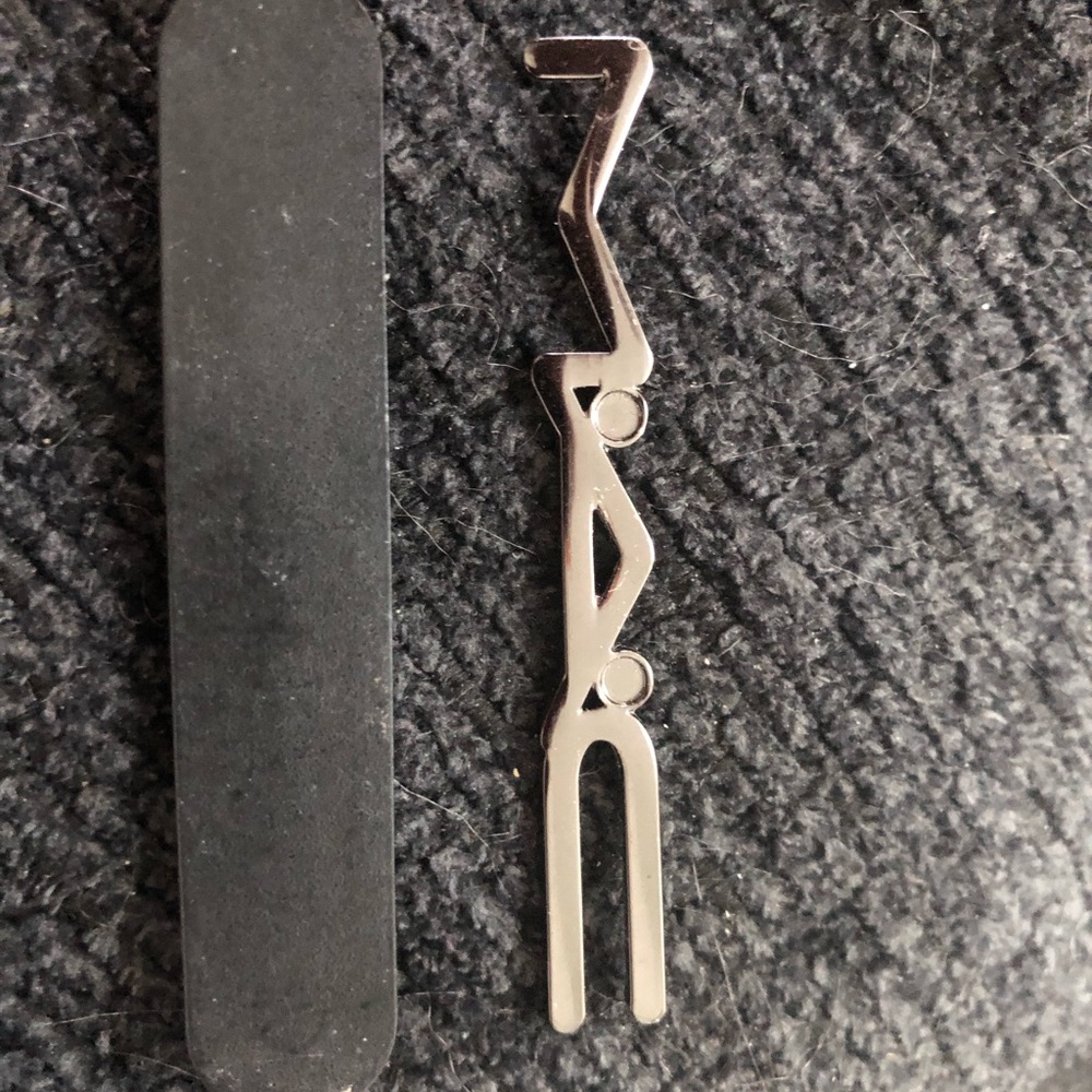 MAC *RARE* Magnetic Tag - Picture 3 of 3